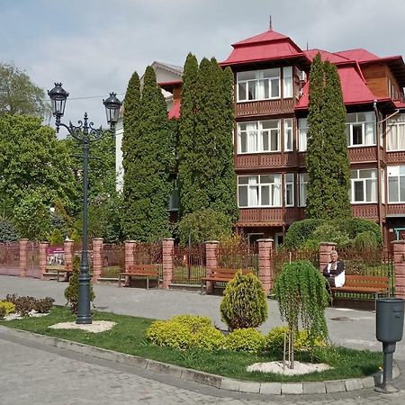فندق Сонячна تريسكافيتس المظهر الخارجي الصورة
